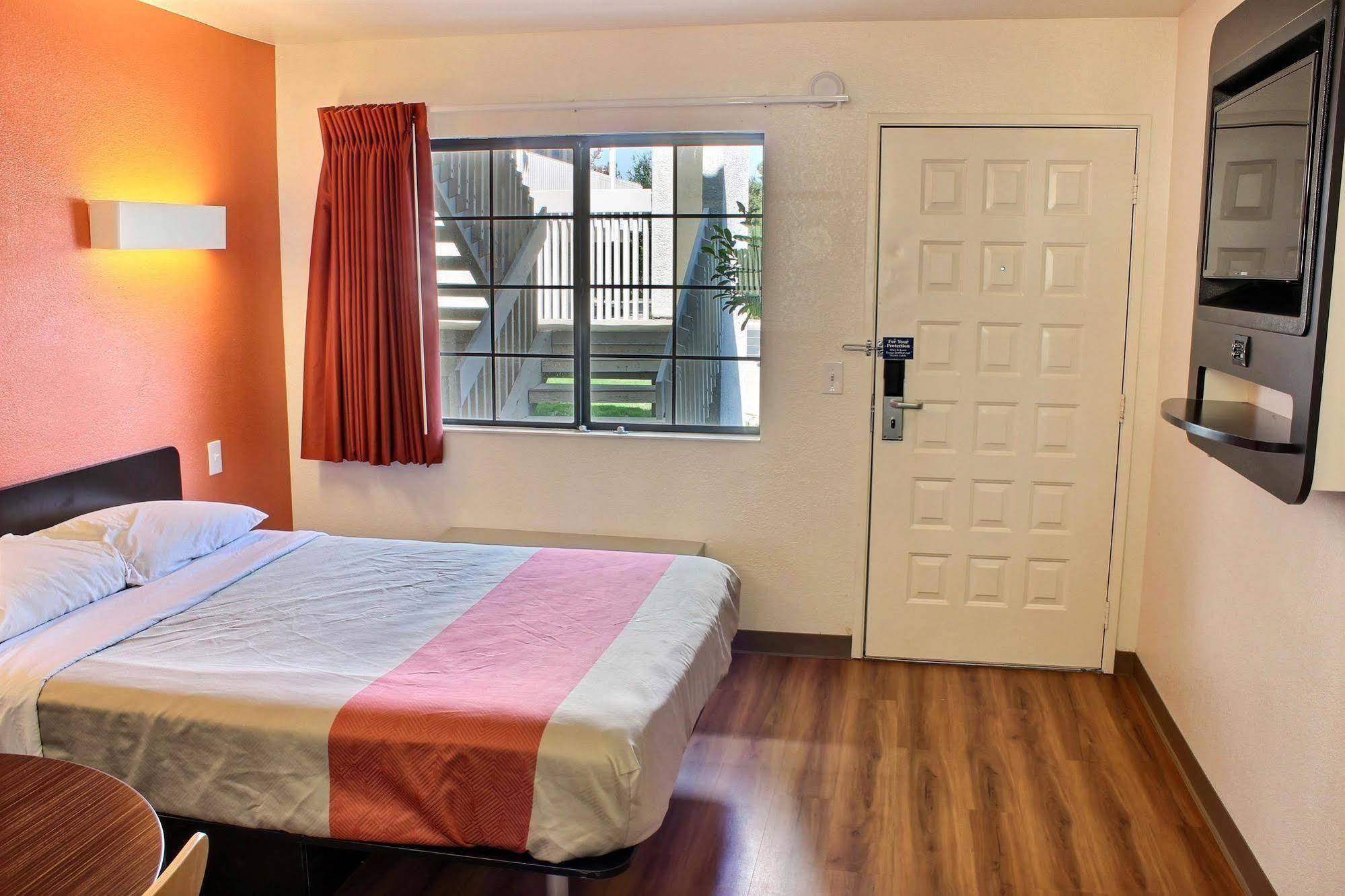 Motel 6-Paso Robles, Ca Luaran gambar